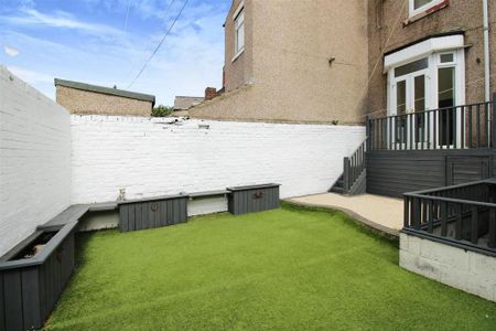 1 bedroom in a house share to rent - Photo 5