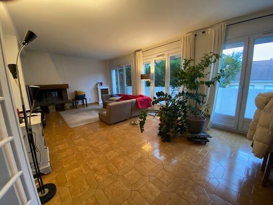 Location Maison 7 pièces 132m² - Photo 1