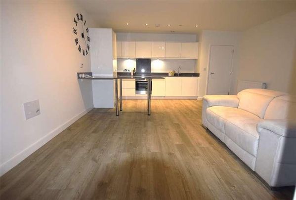 Westmoreland Road, London, NW9 - Photo 1