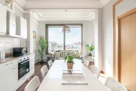 Carrer de Balmes, Barcelona, Catalonia 08008 - Photo 3