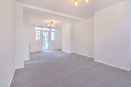 Cauldwell Avenue, Ipswich - Photo 2