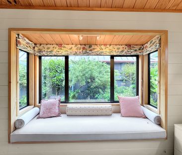 Welcome home to 123 Marine Parade. - Photo 5