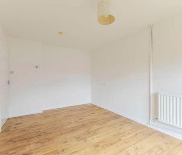 Shadowfax Drive, Northampton, Northamptonshire, NN3 - Photo 6