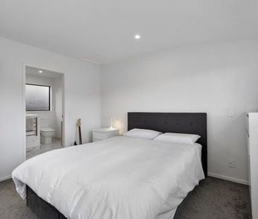 Modern 2BR Townhouse Near Hospital |$575 - Photo 4