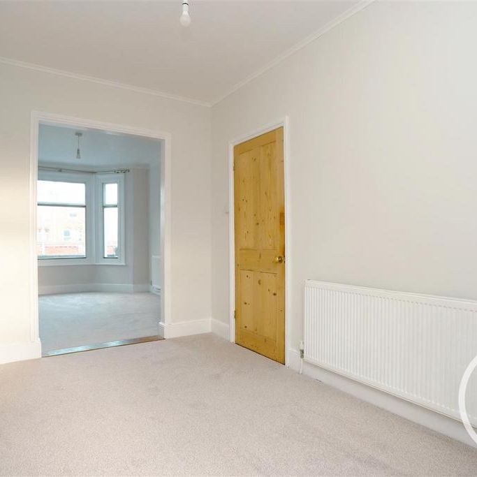 3 bedroom end of terrace house to rent - Photo 1