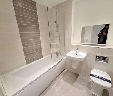 Heaton House,borehamwood, WD6 - Photo 4