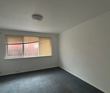 Close to all amenities - Photo 5