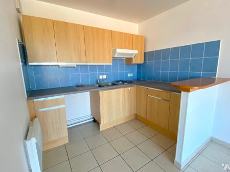 MAINVILLIERS – 10MN. GARE DE CHARTRES BEAU 2 PIECES SUR BALCON OUEST AVEC PLACE DE PARKING EN S/SOL - Photo 4