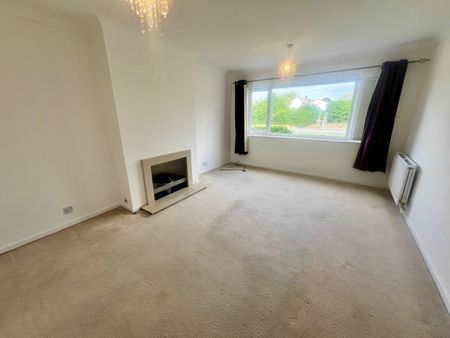 Comyns Court, Sandhurst, GU47 - Photo 4