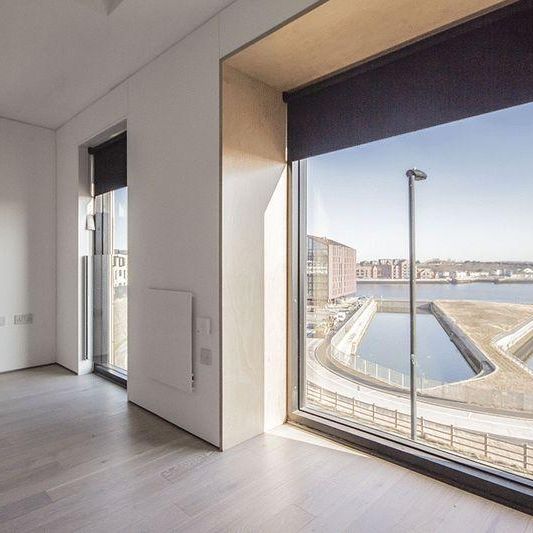 4 bedroom townhouse to rent - Photo 1