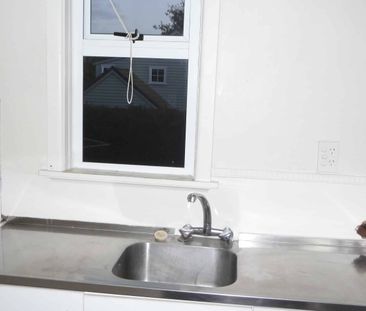 North west facing one bedroom villa conversion. - Photo 2