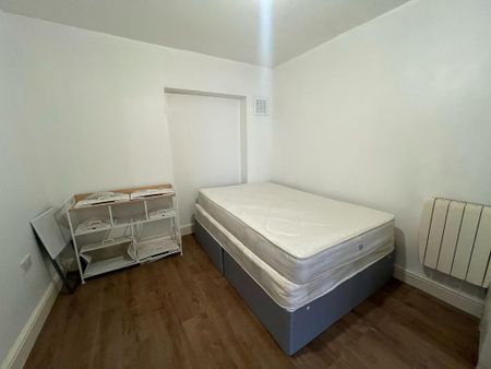 3 bedroom ground floor flat to rent - Photo 5