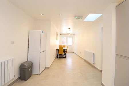 Room in a Shared House, Duckett Street, E1 - Photo 2