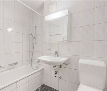 2.5 Zimmer, 2. Stock - Photo 3