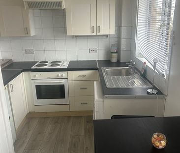 Studio Flat, North Road, SW19 - Photo 6