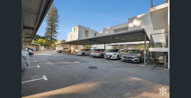 Modern Maylands Apartment - Photo 1