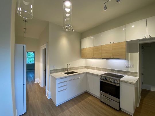 For Lease - 988 Queen Street Unit# 2, Toronto, Ontario - Photo 1