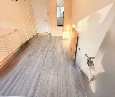 Hawkswood Avenue, Bradford, BD9 - Photo 5