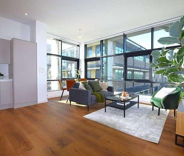 Lakeside Close, Staines-upon-thames, Surrey, TW18 - Photo 2