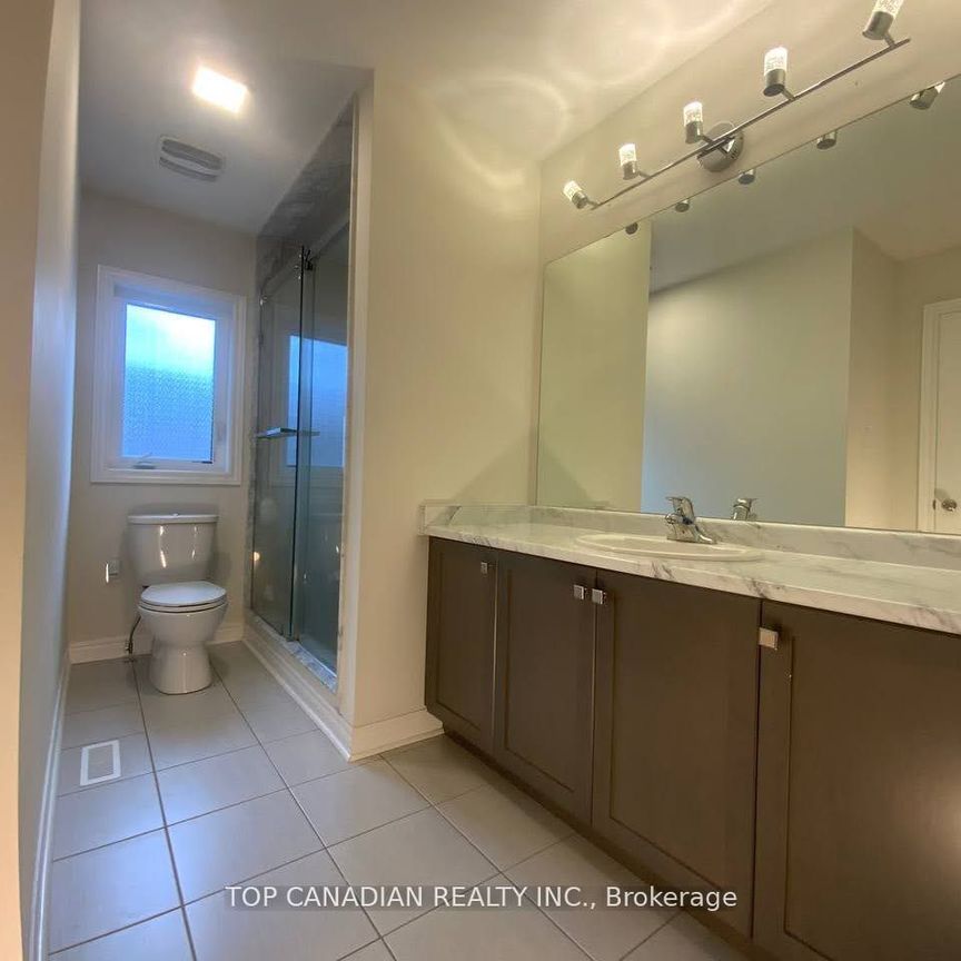 Detached Home For Lease | N8058890 - Photo 1