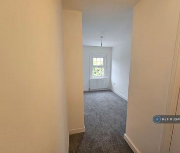 3 bedroom terraced house to rent - Photo 4