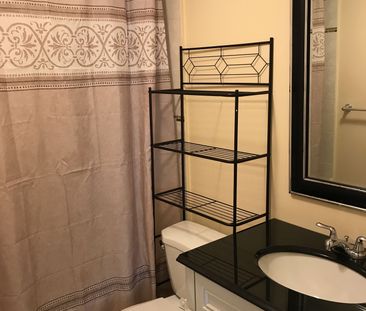 For Lease - 354 ceremonial Drive, Mississauga, Ontario - Photo 3