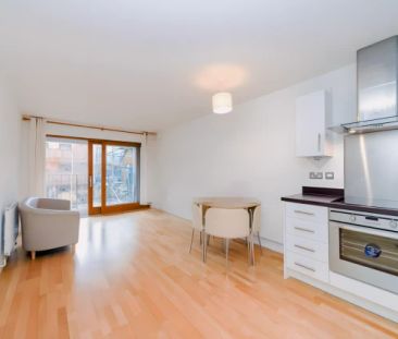 1 Bedroom 1 Bathroom Flat 48 - Photo 3