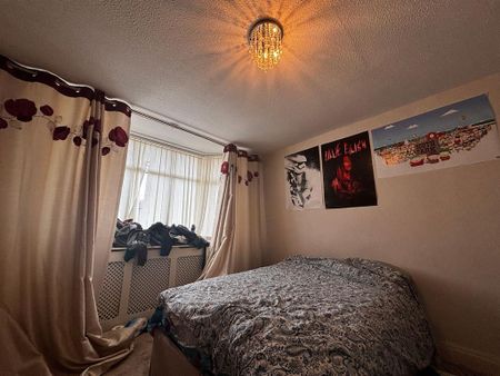 4 bedroom house to rent - Photo 2