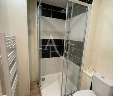 Location Appartement 1 pièce 17m² FONTENAY LE COMTE 85200 - Photo 3