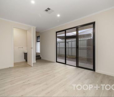 Contemporary Living Across Three Spacious Levels - Photo 2