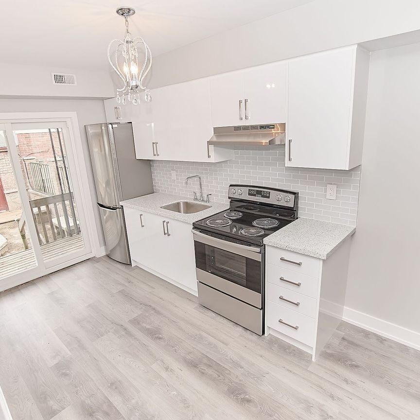 For Lease - 911 Dovercourt Road Unit# 1, Toronto, Ontario - Photo 1