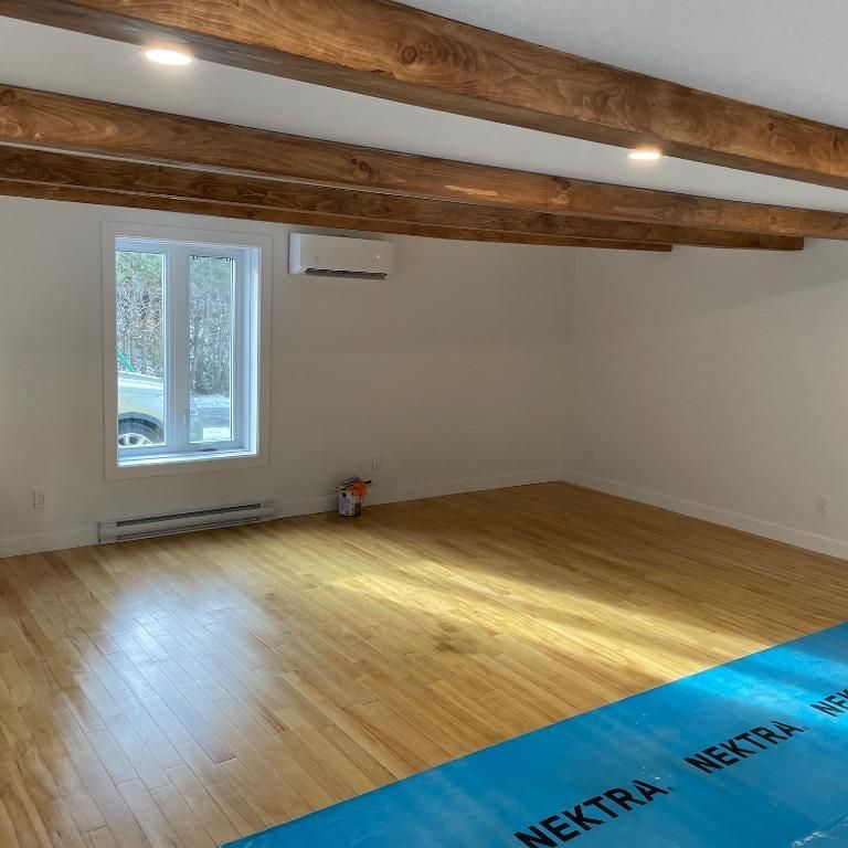 4 1/2 à louer sur deux étages - Photo 1