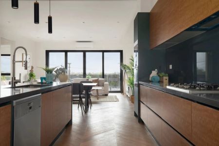 Luxury Family Living with Stunning Balcony Views - Photo 5