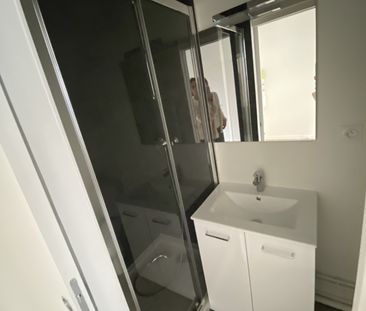 STUDIO NEUF RUE JACOBINS 16 M2 - Photo 3