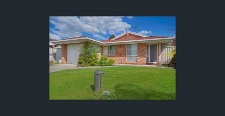 Beautiful Single-Level Home in Prime Hinchinbrook Location - Photo 4