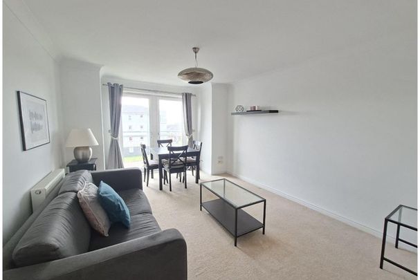 2 bed flat for rent in Corstorphine - Photo 1
