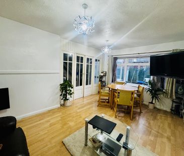 3 bedroom terraced house to rent - Photo 6