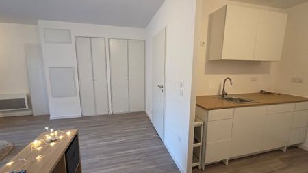 Location Appartement 1 pièce 35m² ORLEANS 45000 - Photo 3