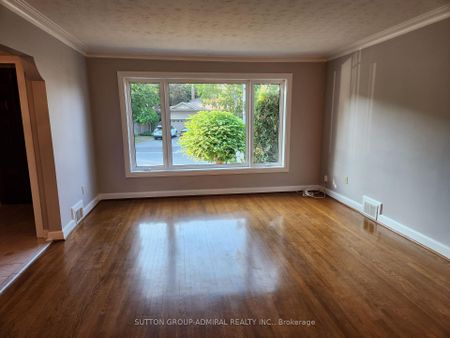 For Lease - 95 Almore Avenue, Toronto, Ontario - Photo 3