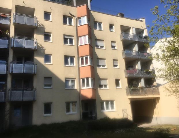 NUR mit 88e-Bescheinigung: Geförderte 2-Zimmerwohnung mit Loggia in Bockenheim! - Foto 1