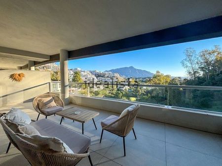 Alquiler de piso en Avenida Tomás Pascual - Photo 2