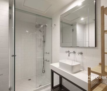 Iconic 'The Grand' - Furnished - Electricity & Cold Water usage Inc... - Photo 4