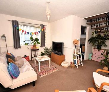 Bowmont Drive, Aylesbury, HP21 - Photo 3