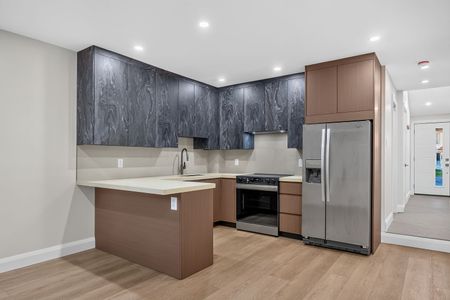 For Lease - 775 Kingfisher Crescent Unit# B, Orleans - Cumberland and Area, Ontario - Photo 3