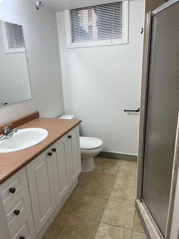 For Lease - 19 Budea. Lower Unit Crescent, Toronto, Ontario - Photo 3