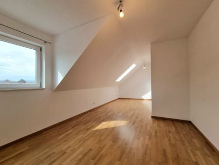 Zentral und komfortabel: Ein Zuhause, das begeistert - Photo 3