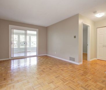 For Lease - 462 Withnell Crescent, Oakville, Ontario - Photo 3
