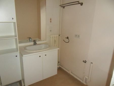Location Appartement 4 pièces 75m² COMPIEGNE 60200 - Photo 4