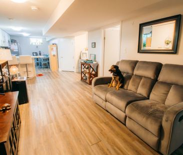 105 Rochelle Dr, St. Catharines - 2 Bedroom Lower Unit - Photo 3