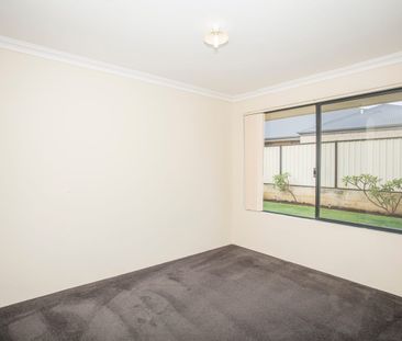 Modern Family Living in Prime Somerly Location with Solar Battery - Photo 3